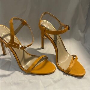 Jessica Simpson Orange Jilni Strappy Heels Size 6.5